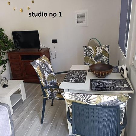 Evestudioskos Exterior photo